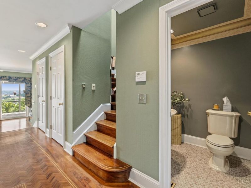 382 Grand Avenue, Cincinnati, OH 45205 Photo 10