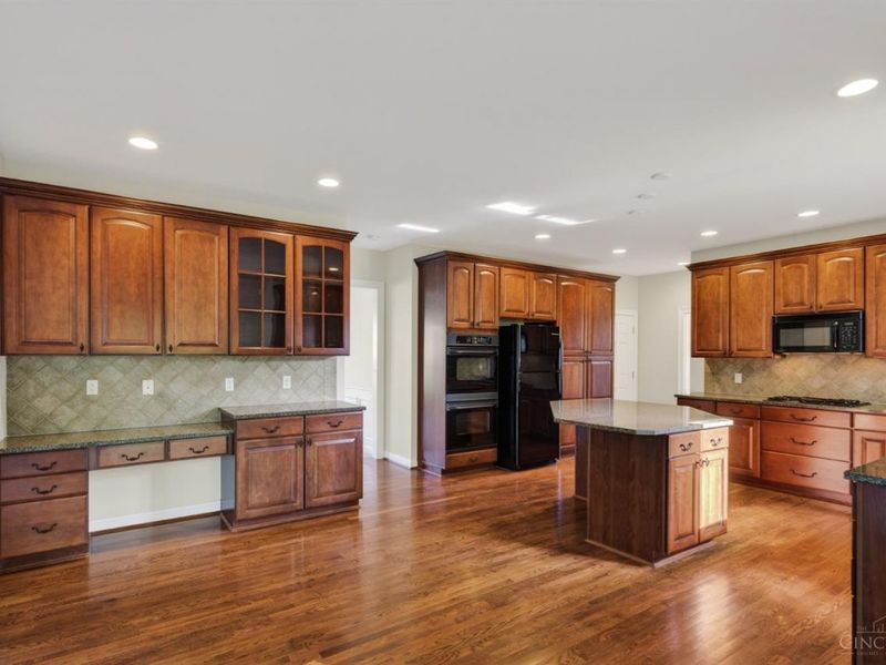 1893 Lindsey Lane, Anderson Twp, OH 45244 Photo 19