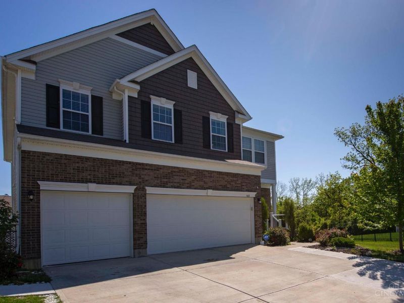 468 Dorothy Lane, Springdale, OH 45246 Photo 2