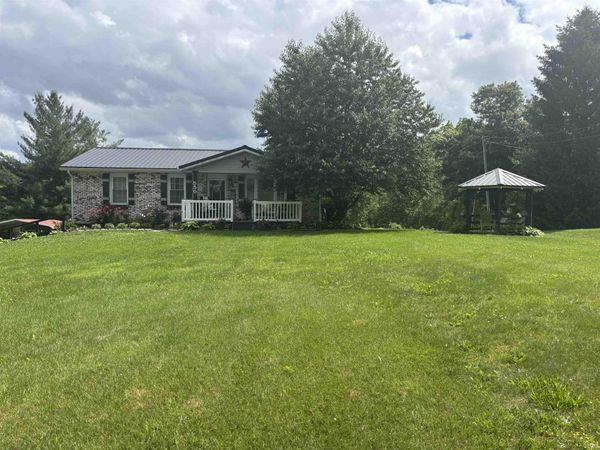 550 W Water Tower Road, Salem, IN 47167