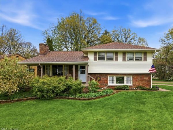3441 Bentwillow Lane , Youngstown, OH 44511