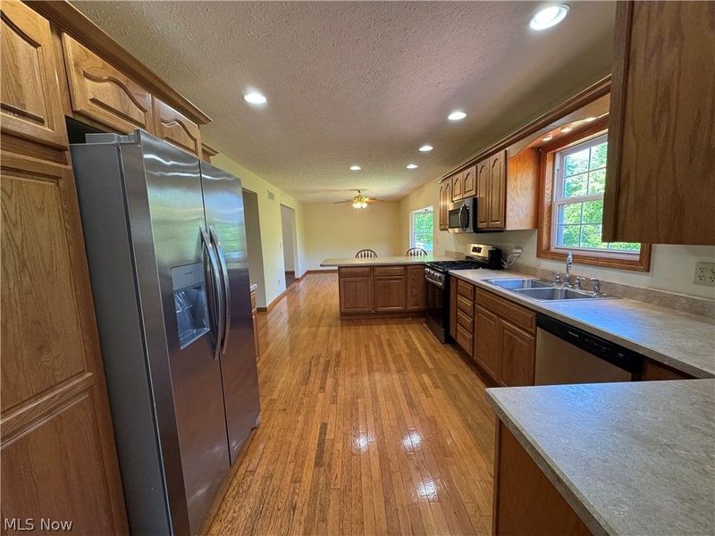 445 Calder Ridge Road, Belpre, OH 45714 Photo 12