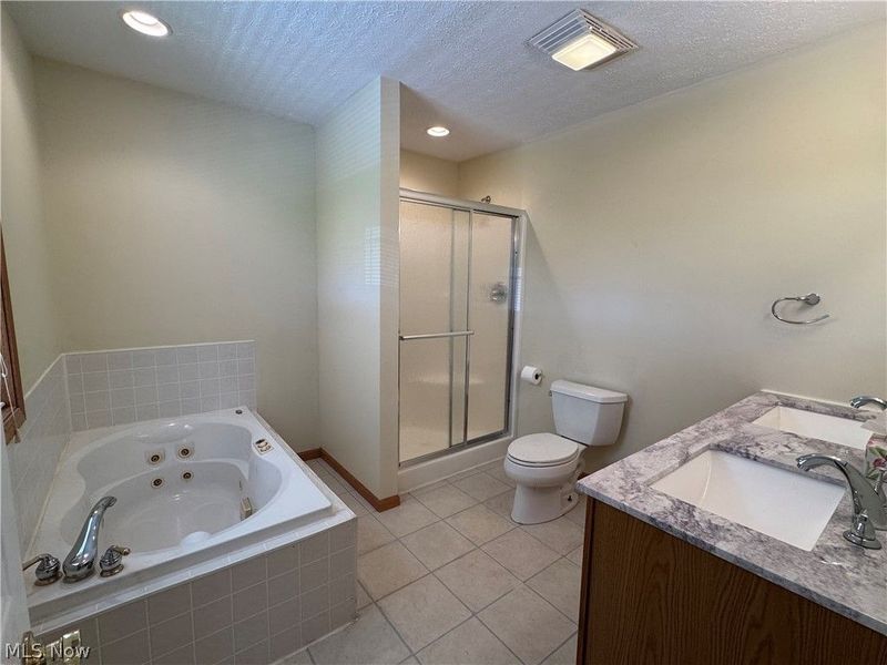 445 Calder Ridge Road , Belpre, OH 45714 Photo 14
