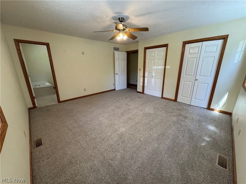 445 Calder Ridge Road , Belpre, OH 45714 Photo 4
