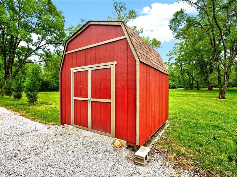 3899 Powell Road, Huber Heights, OH 45424 Photo 16