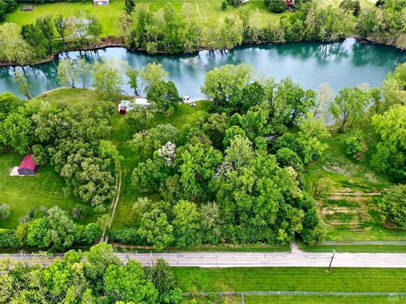 3899 Powell Road, Huber Heights, OH 45424 Photo 9