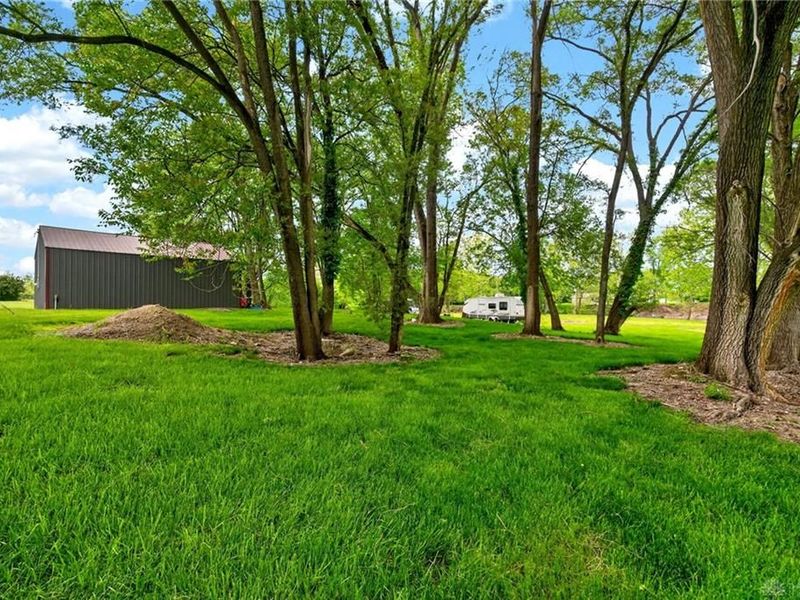 3889 Powell Road, Huber Heights, OH 45424 Photo 2