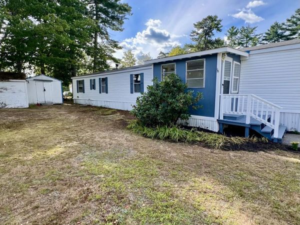 21 Holiday Lane, Standish, ME 04084