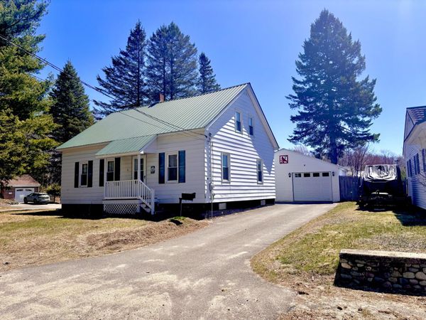 6 Winter Street , Millinocket, ME 04462