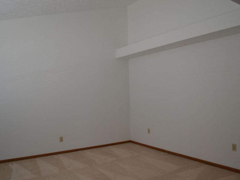 5866 Oldham Drive, Unit unit 4, Springfield, OH 45503 Photo 6