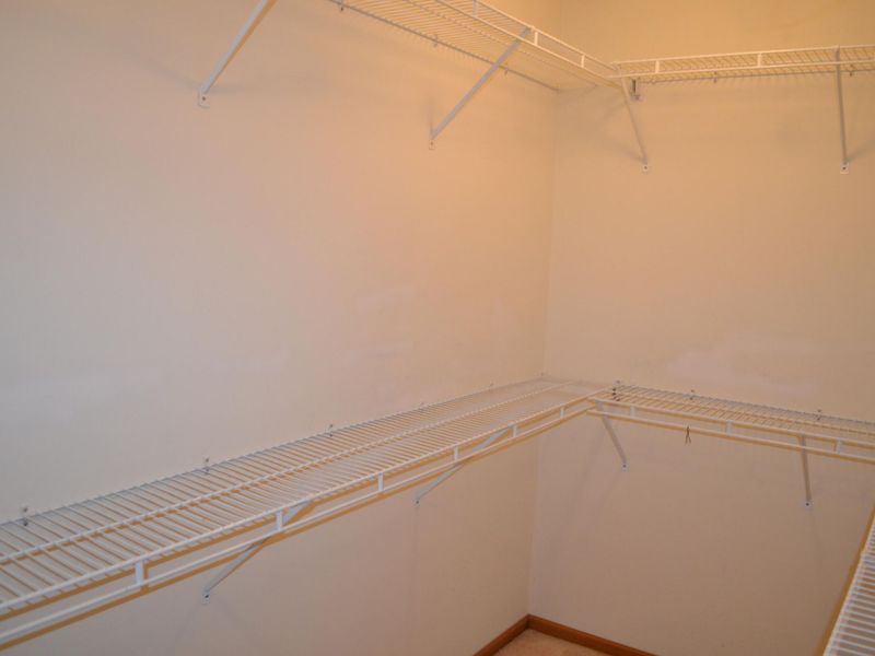 5866 Oldham Drive, Unit unit 4, Springfield, OH 45503 Photo 9