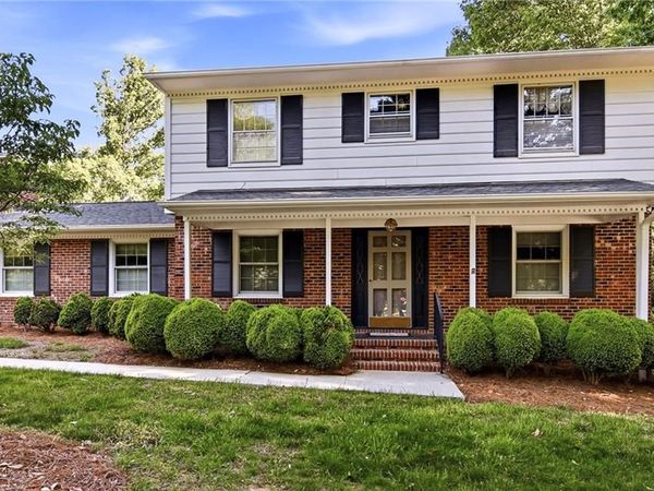 3510 Cotswold Terrace, Greensboro, NC 27455