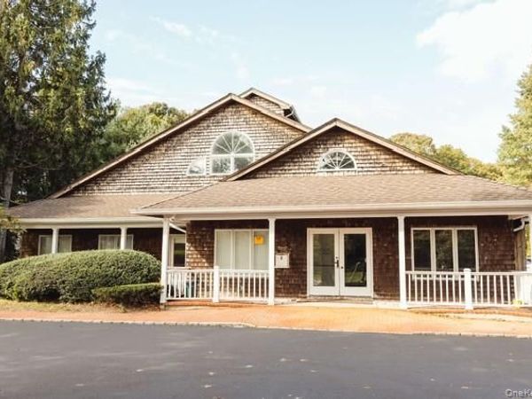 7785 Main Road , Mattituck, NY 11952
