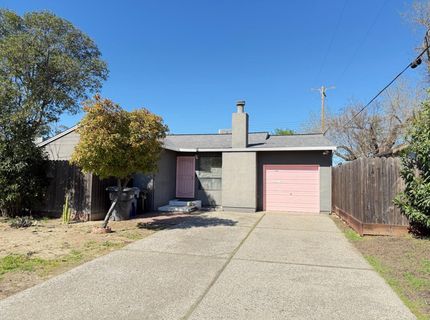 2155 Meadowlark Ln, Sacramento, CA 95821 Photo
