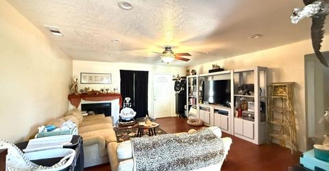 2155 Meadowlark Ln, Sacramento, CA 95821 Photo