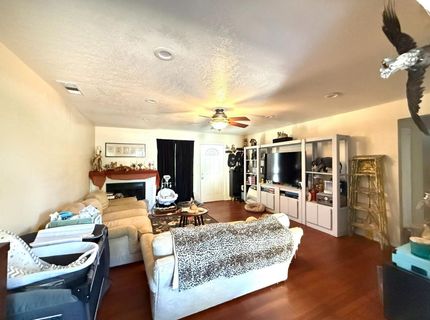 2155 Meadowlark Ln, Sacramento, CA 95821 Photo