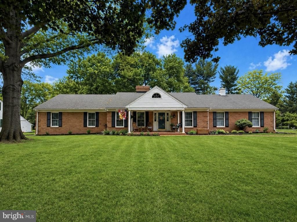 19811 Spring Creek Road, Hagerstown, MD 21742 Main Photo