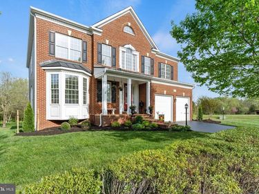 25758 S VILLAGE DRIVE, CHANTILLY, VA 20152