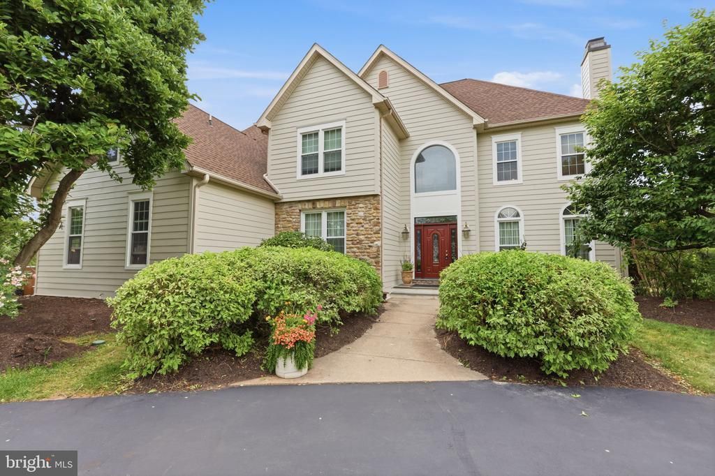 25 ALEXANDERS COURT, NEWTOWN, PA 18940