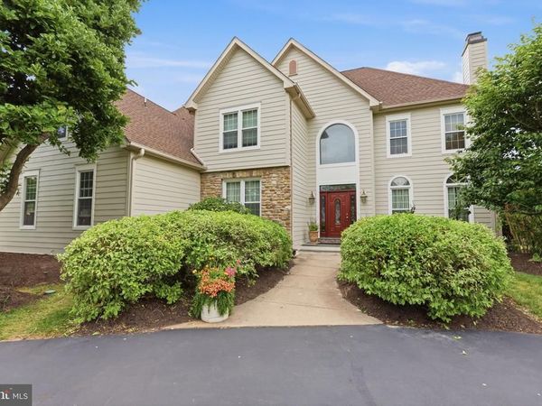 25 ALEXANDERS COURT, NEWTOWN, PA 18940