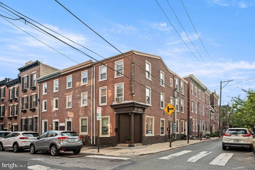 980 N Lawrence Street, Unit B, Philadelphia, PA 19123 Main Photo
