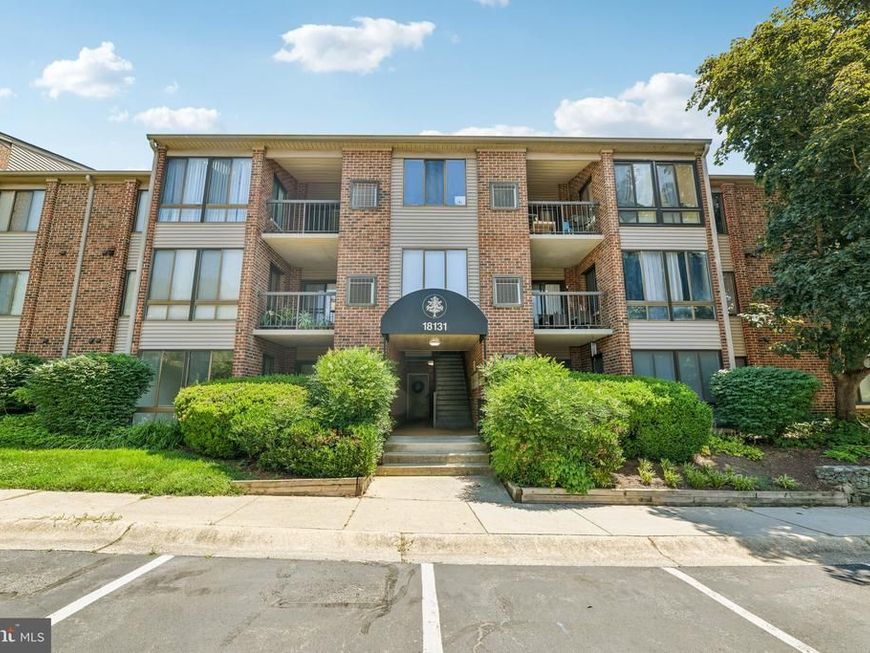 18131 Chalet Drive, Unit 301, Germantown, MD 20874 Main Photo