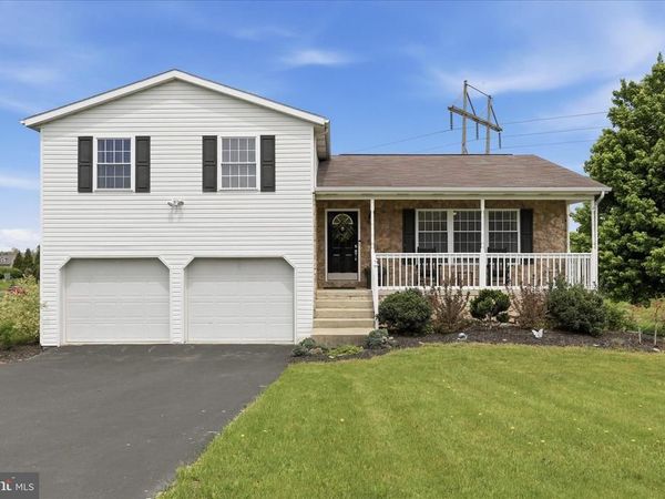 479 LEA DRIVE, CHAMBERSBURG, PA 17202