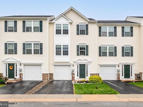 4 TUXFORD LANE , COATESVILLE, PA 19320