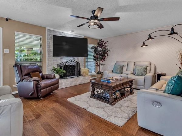 1732 Mayflower Drive, Carrollton, TX 75007