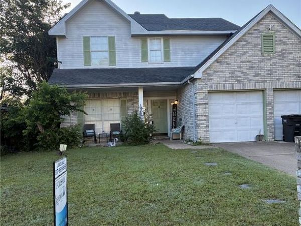 7436 Blackthorn Drive, Fort Worth, TX 76137
