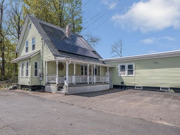 5 Ready Ave, Lowell, MA 01854