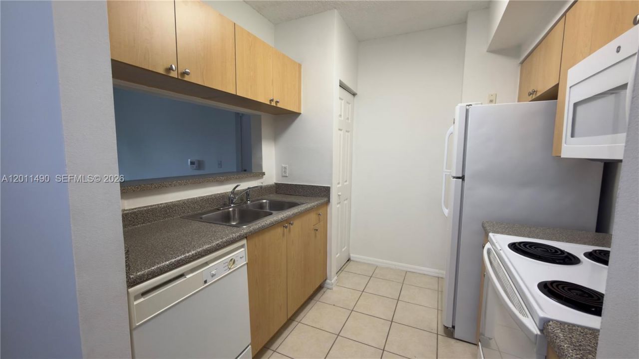 2440 E Preserve Way , Unit 102, Miramar, FL 33025 Photo