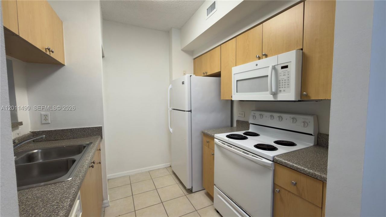 2440 E Preserve Way , Unit 102, Miramar, FL 33025 Photo
