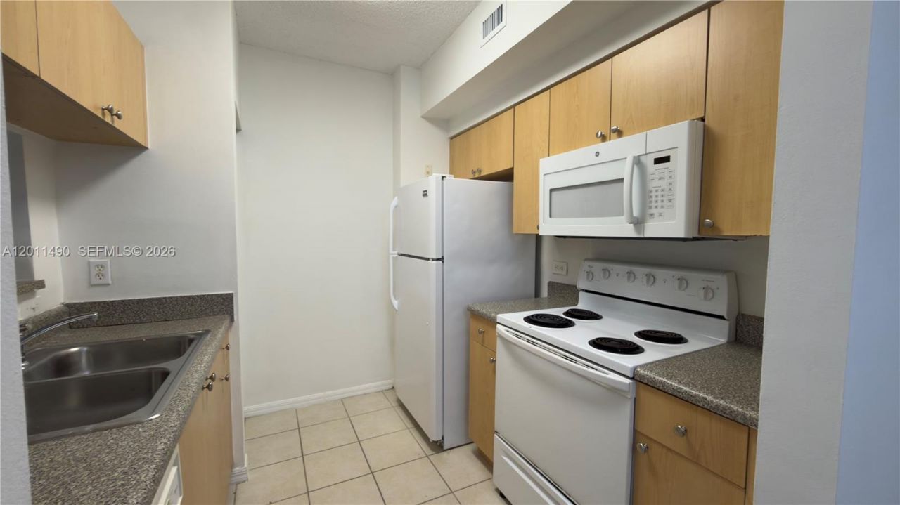 2440 E Preserve Way , Unit 102, Miramar, FL 33025 Photo