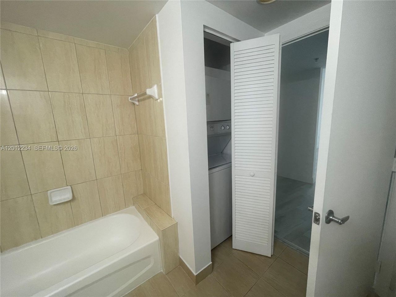 1750 N Bayshore Dr, Unit 3403, Miami, FL 33132 Photo