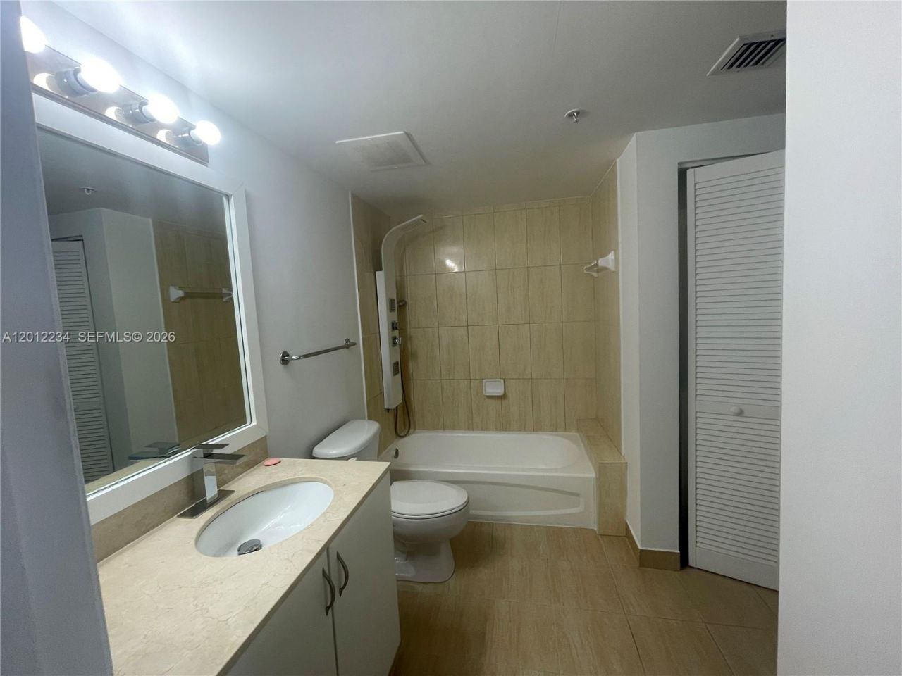 1750 N Bayshore Dr, Unit 3403, Miami, FL 33132 Photo