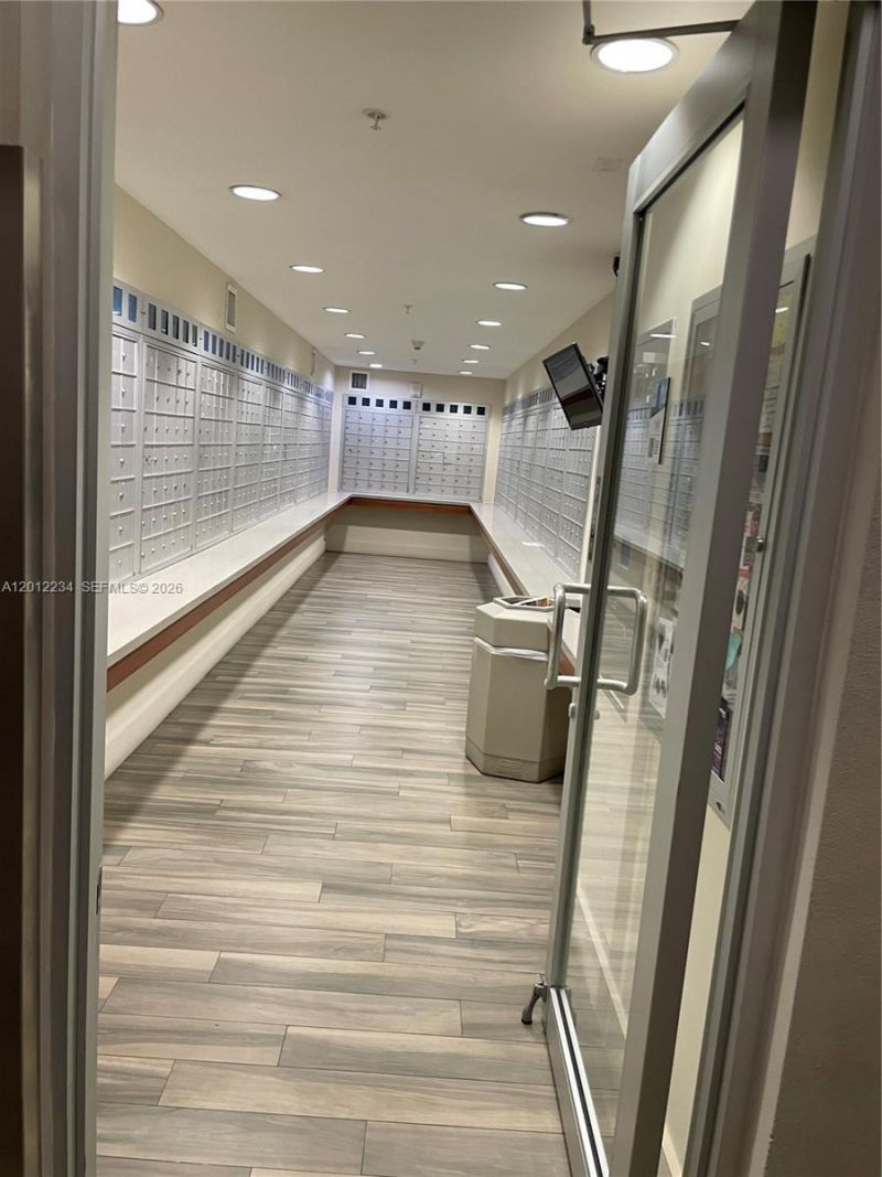 1750 N Bayshore Dr, Unit 3403, Miami, FL 33132 Photo