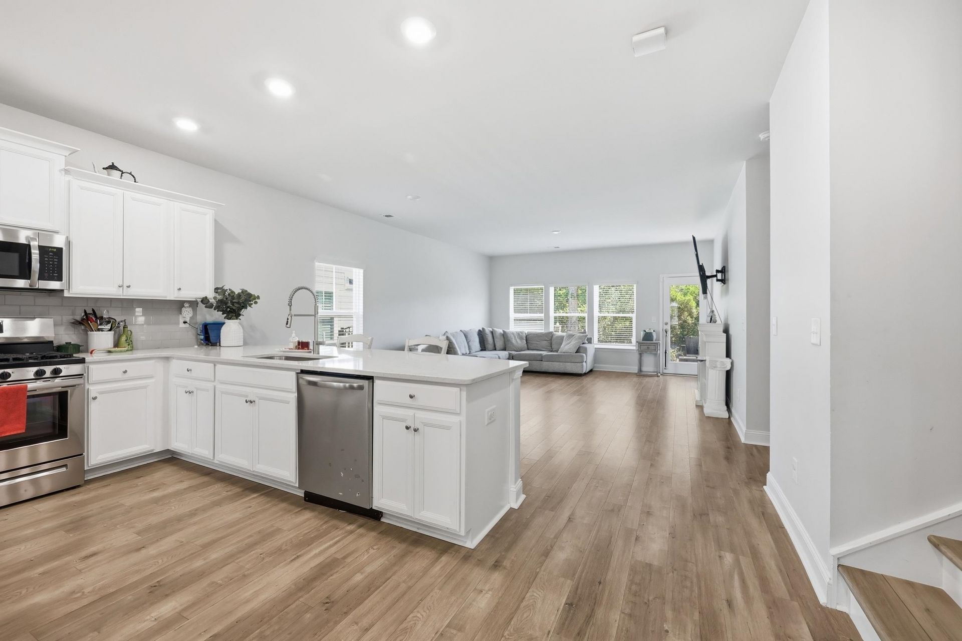 789 Summer Starling Pl. Photo 6