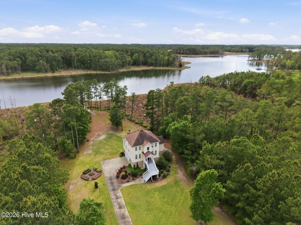 223 Bailey Pointe Drive, Belhaven, NC 27810