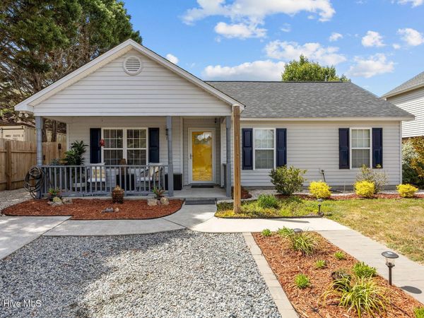 111 NW 10th Street, Oak Island, NC 28465