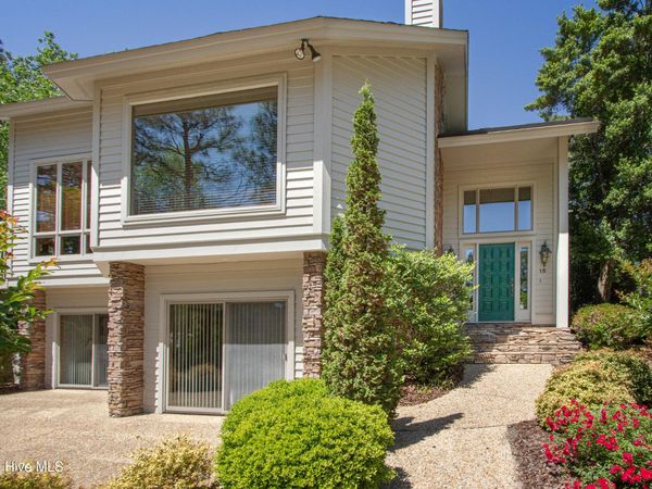 15 Shenecossett Lane, Pinehurst, NC 28374
