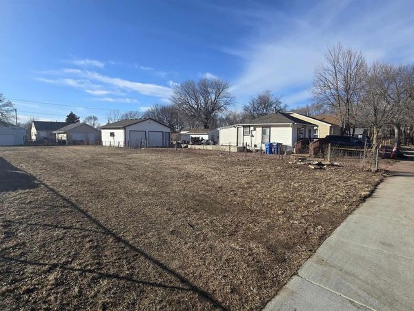 1007 N Van Eps St, Sioux Falls, SD 57103