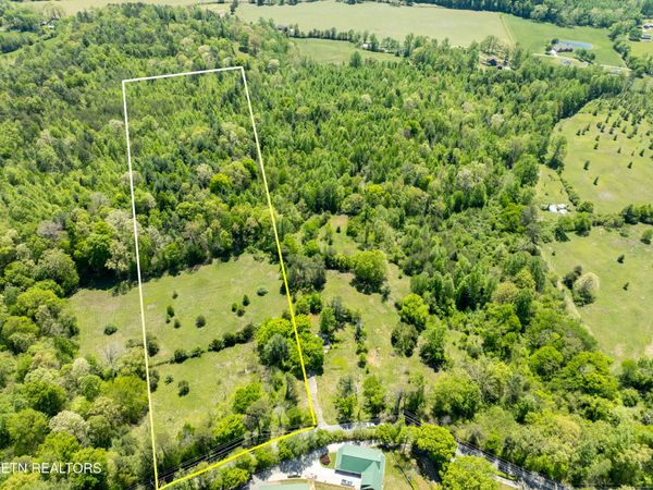 540 E Millers Cove Rd, Walland, TN 37886