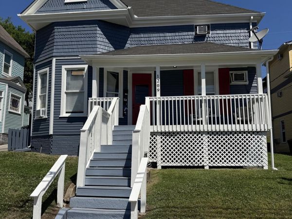 1209 W Clinch Ave, Knoxville, TN 37916