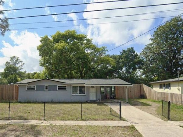 175 PARKWOOD Drive W, Orange Park, FL 32073