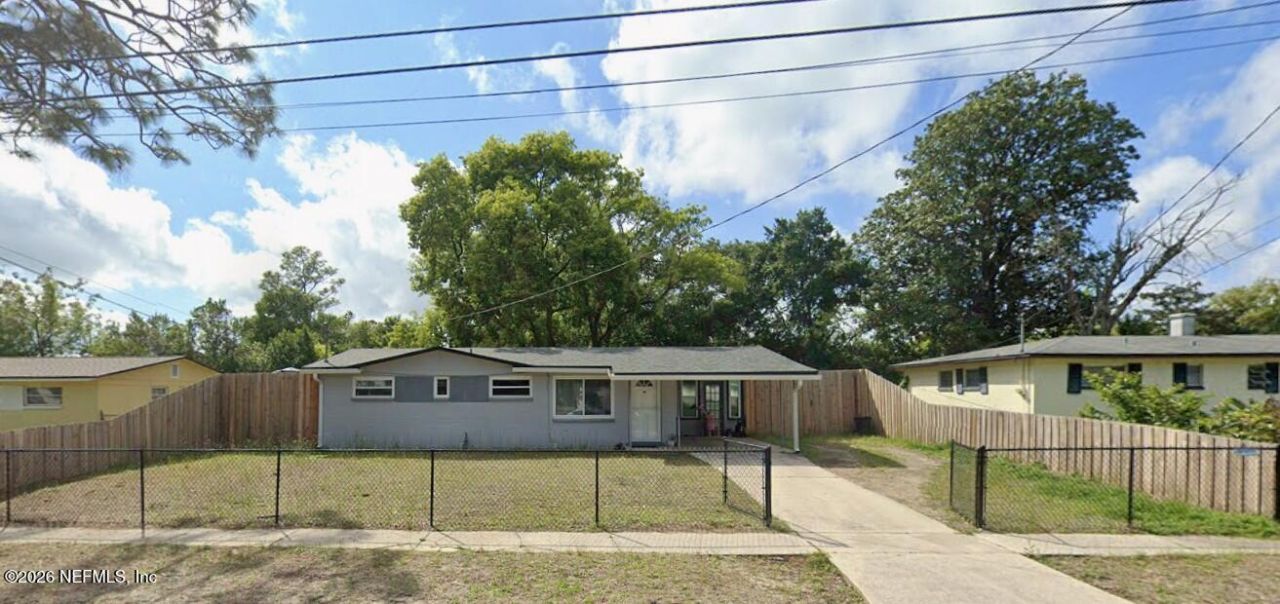 175 Parkwood Drive W, Orange Park, FL 32073 Main Photo