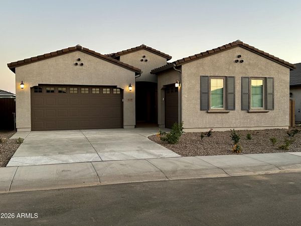 4319 E SILO Drive, Gilbert, AZ 85296