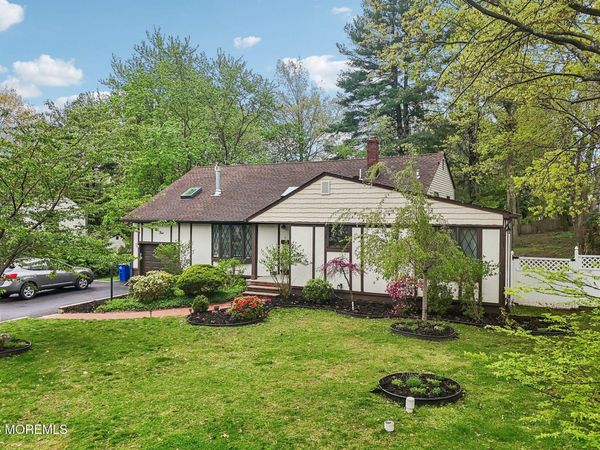 4 Woodland Road, Holmdel, NJ 07733