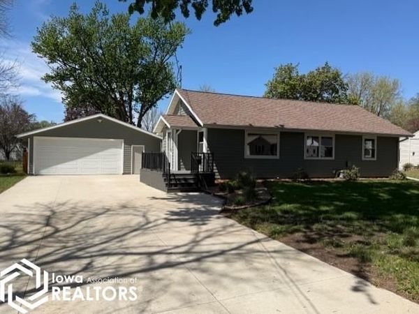 308 2nd Street N, Humboldt, IA 50548
