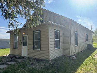254 S CHESTNUT Street, AVOCA, IA 51521